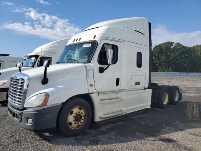 2016 Freightliner Cascadia 125