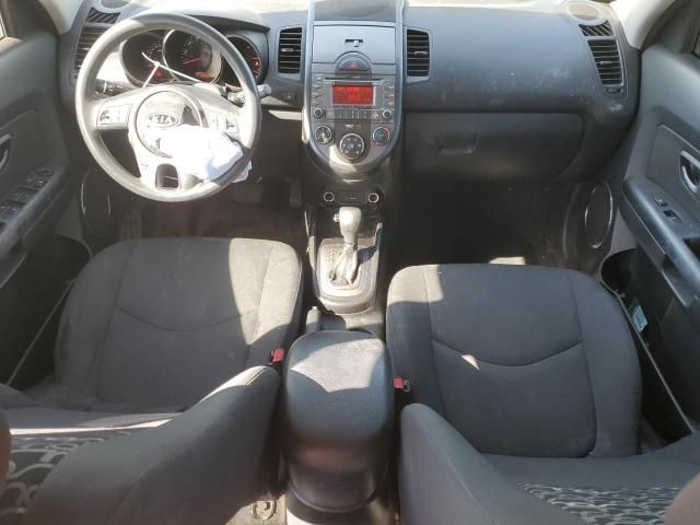 2011 KIA Soul +