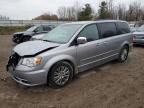 2016 Chrysler Town & Country Touring L