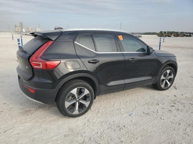 2023 Volvo XC40 Plus