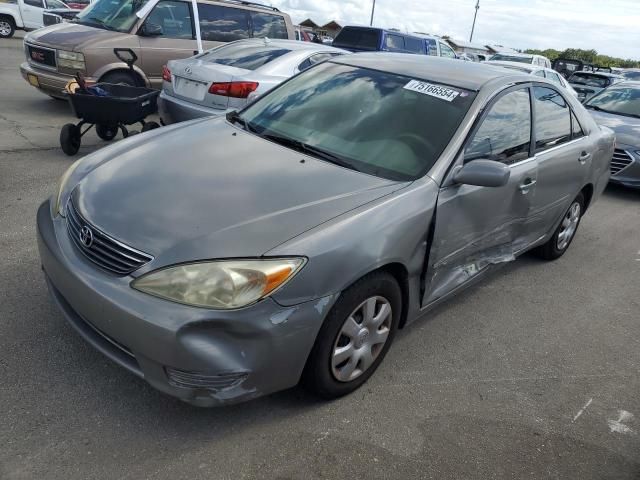 2005 Toyota Camry LE