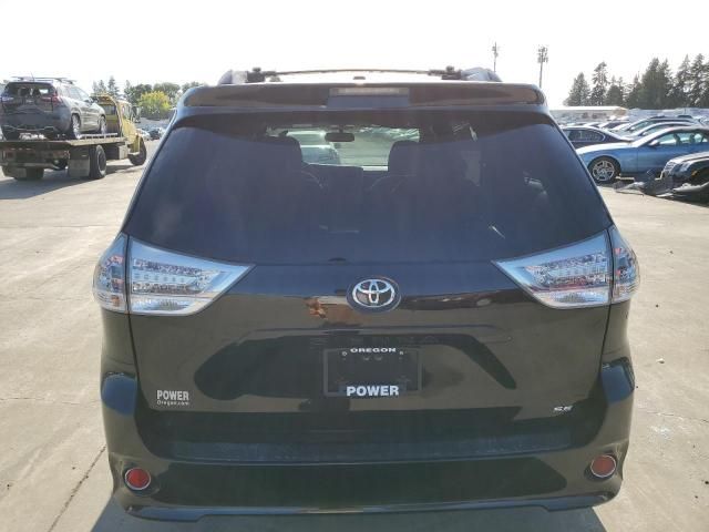 2017 Toyota Sienna SE