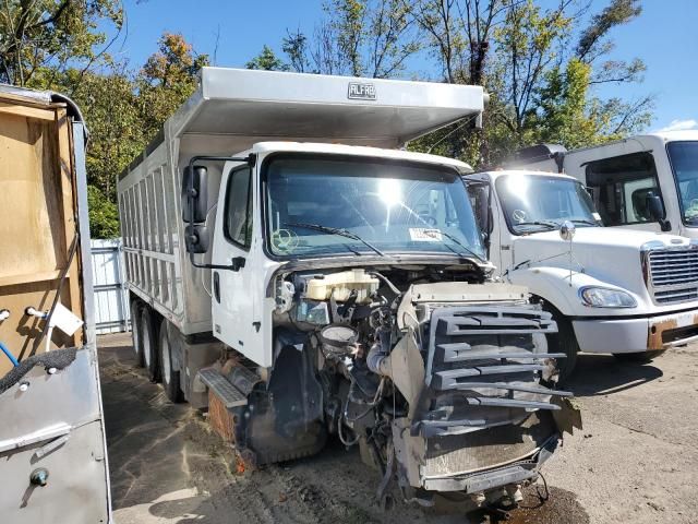 2015 Freightliner 114SD