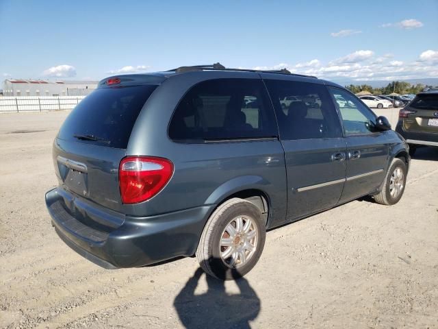 2005 Chrysler Town & Country Touring