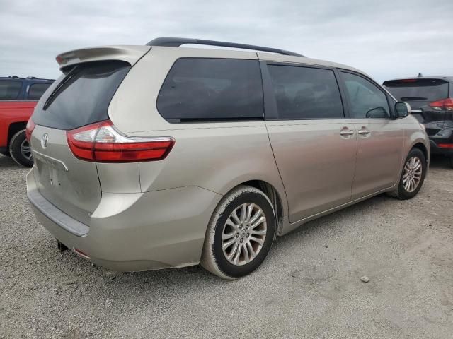 2015 Toyota Sienna XLE