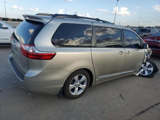 2015 Toyota Sienna LE