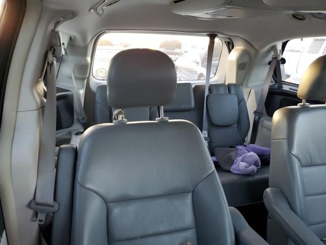 2013 Volkswagen Routan SEL Premium