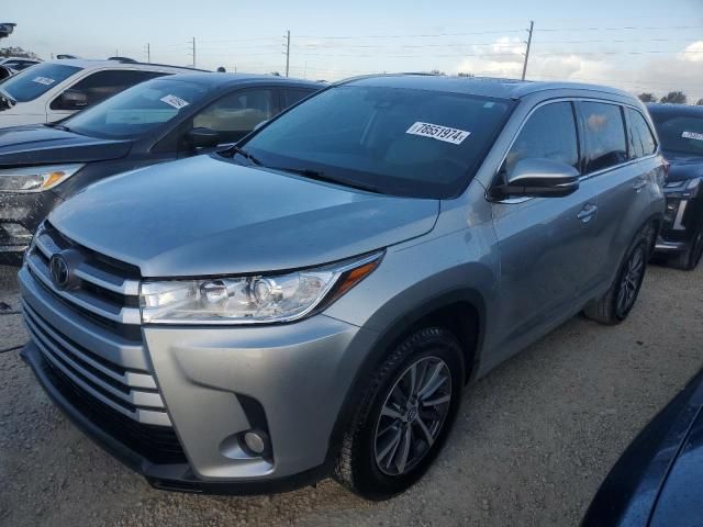 2018 Toyota Highlander SE