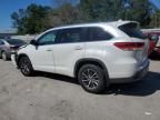 2017 Toyota Highlander SE