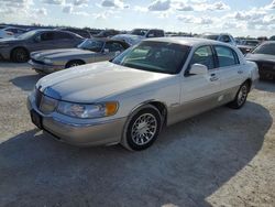 Lincoln Vehiculos salvage en venta: 2001 Lincoln Town Car Signature