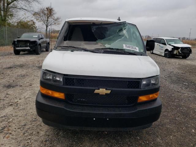 2022 Chevrolet Express G2500