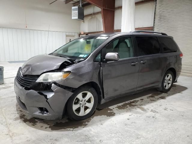 2012 Toyota Sienna LE