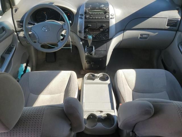 2008 Toyota Sienna CE