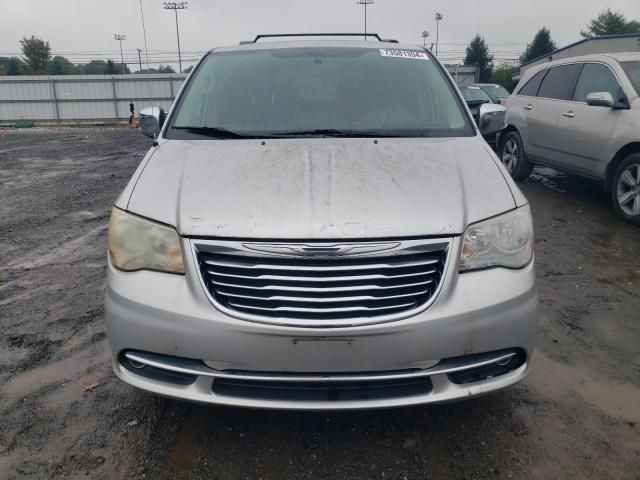 2011 Chrysler Town & Country Touring L