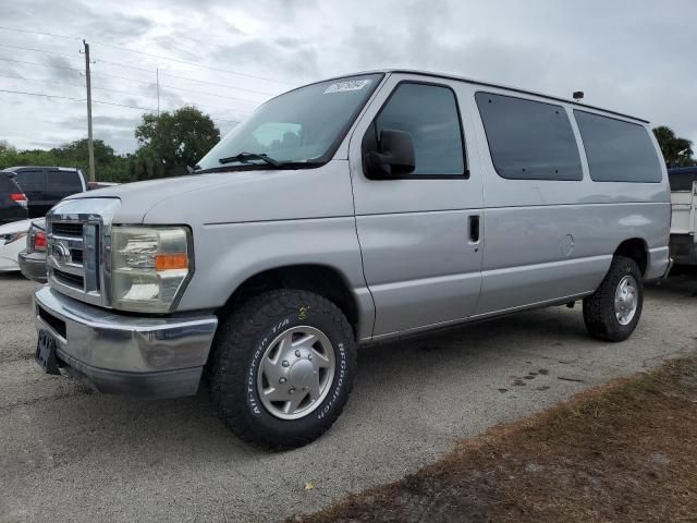 2010 Ford Econoline E350 Super Duty Wagon