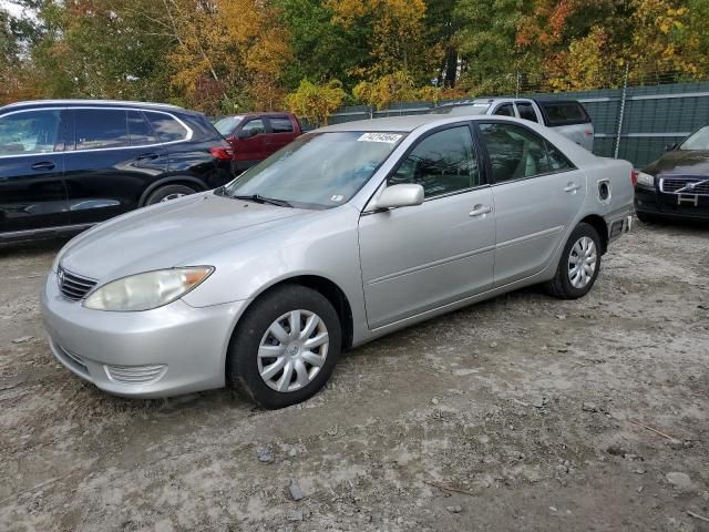 2005 Toyota Camry LE