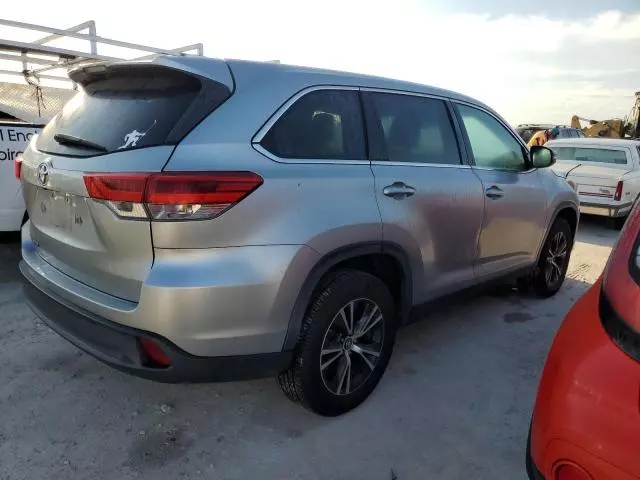 2019 Toyota Highlander LE