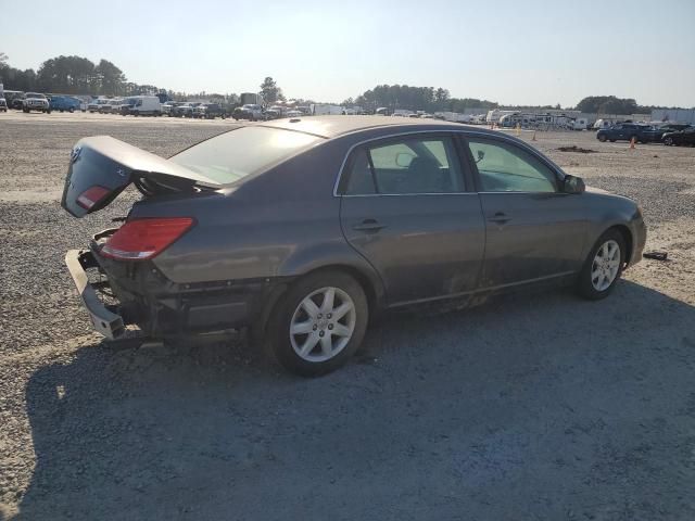 2010 Toyota Avalon XL