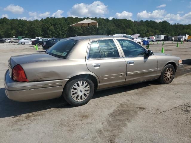 2003 Ford Crown Victoria LX