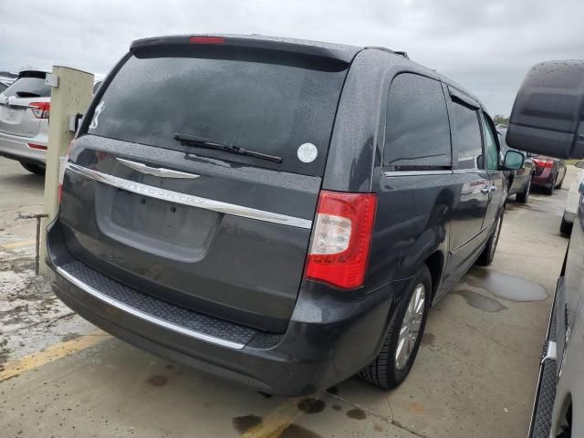 2012 Chrysler Town & Country Touring L