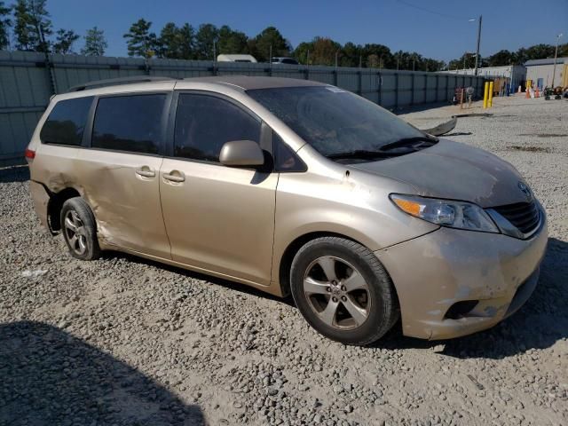 2012 Toyota Sienna LE