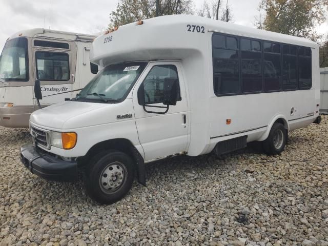 2007 Ford Econoline E450 Super Duty Cutaway Van