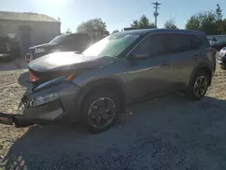 Carros salvage para piezas a la venta en subasta: 2021 Nissan Rogue SV