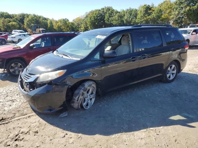 2011 Toyota Sienna LE