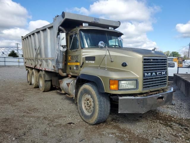 2002 Mack 700 CL700