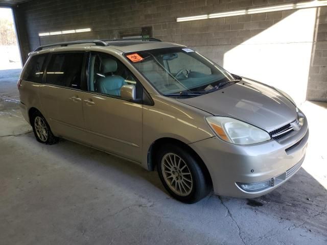 2004 Toyota Sienna XLE