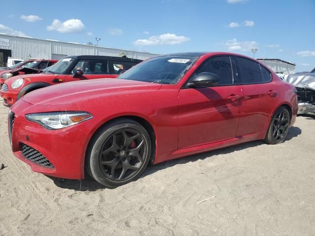 2021 Alfa Romeo Giulia Sport