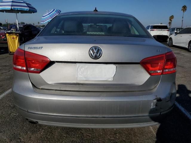 2012 Volkswagen Passat SEL