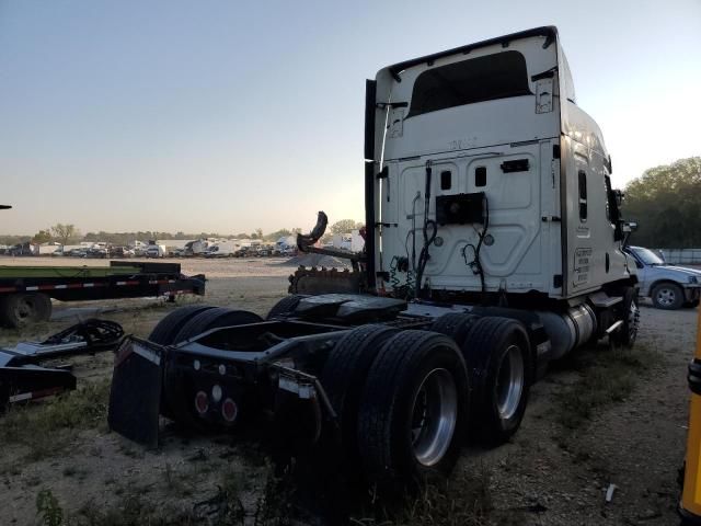 2015 Freightliner Cascadia 125