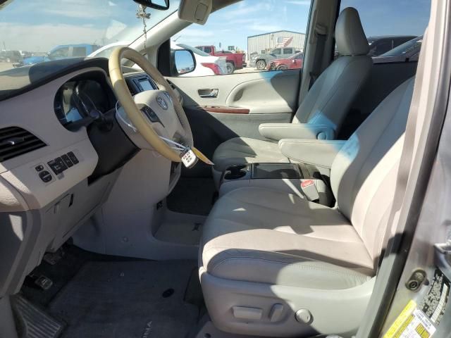 2014 Toyota Sienna XLE