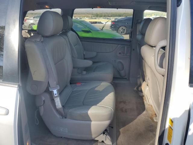 2008 Toyota Sienna XLE