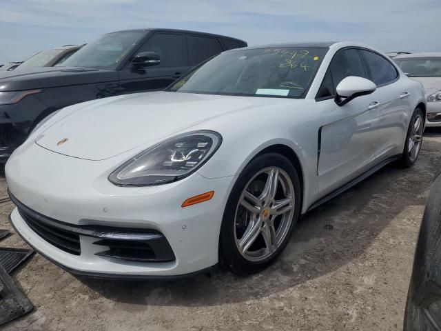 2018 Porsche Panamera 4