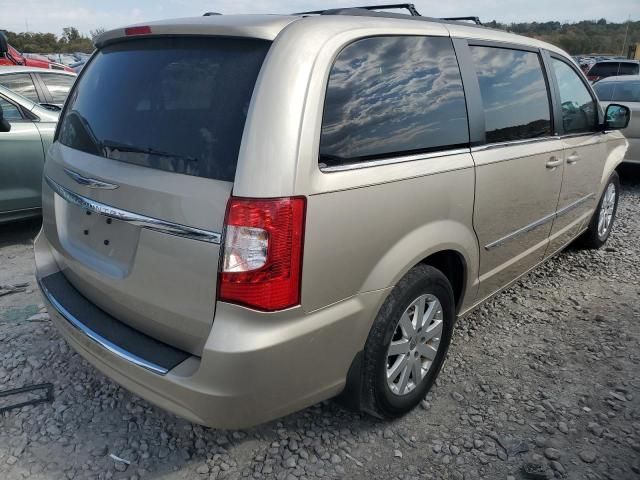 2013 Chrysler Town & Country Touring