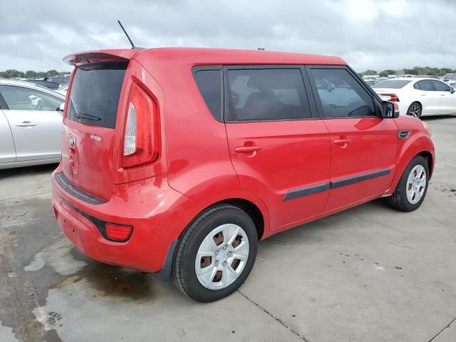 2013 KIA Soul +