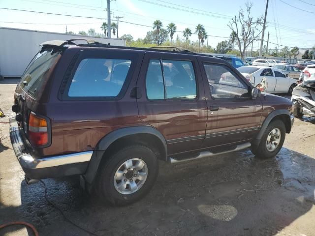 1997 Nissan Pathfinder LE