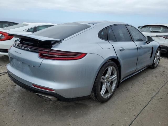 2018 Porsche Panamera 4