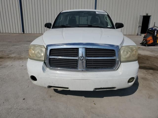 2005 Dodge Dakota SLT