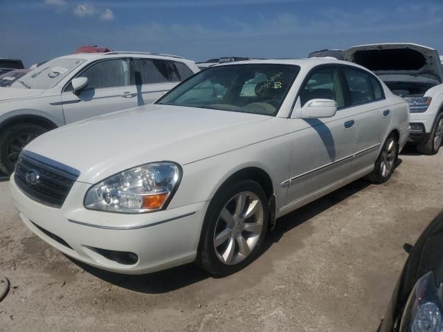 2005 Infiniti Q45