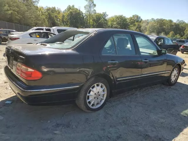 2001 Mercedes-Benz E 320