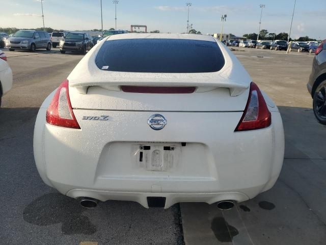 2011 Nissan 370Z Base