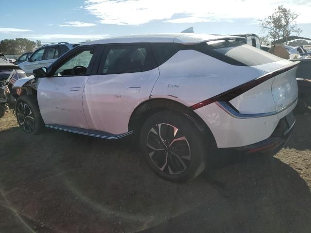 2022 KIA EV6 Light