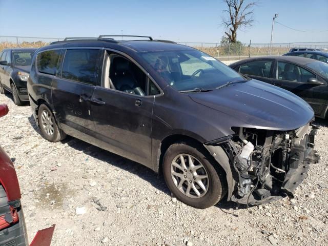 2020 Chrysler Voyager LXI