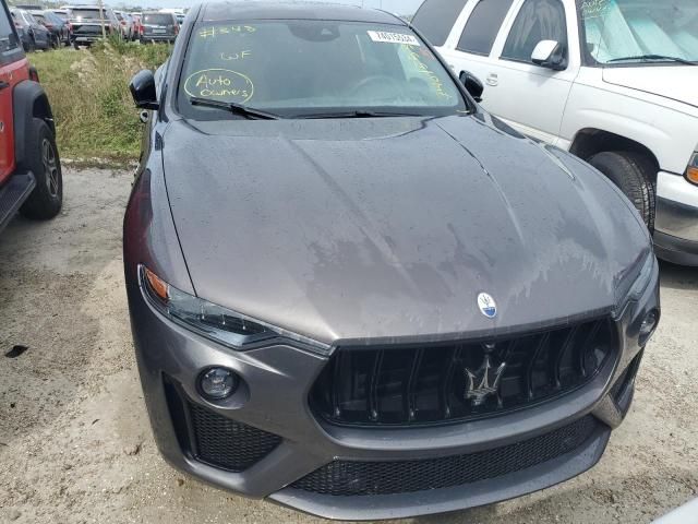 2022 Maserati Levante Modena