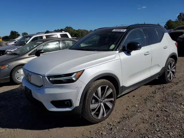 2022 Volvo XC40 P8 Recharge Plus