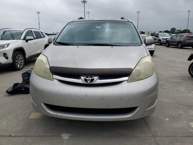 2006 Toyota Sienna XLE