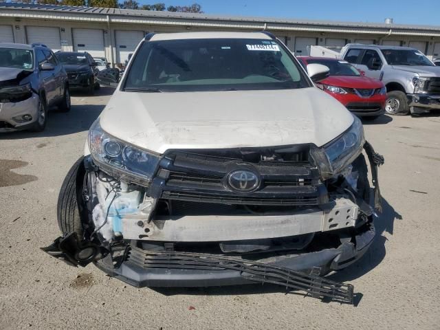 2018 Toyota Highlander SE